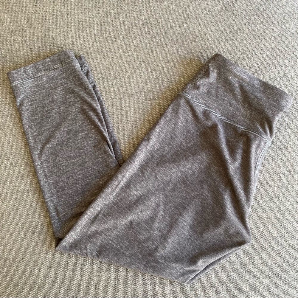Lululemon heather grey cropped leggings